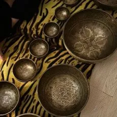 Энергетический массаж тибетскими чашами