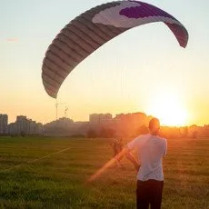 Полет на параплане с акробатикой