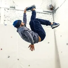 Прыжки на батуте