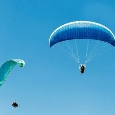 Парный полет на двух парапланах