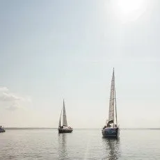 РЕЧНЫЕ ГОНКИ НА 5 -ТИ ЯХТАХ