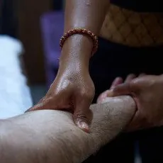 Массаж Арома оил релакс