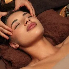 Массаж головы и лица