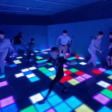 Пиксельная комната PixelQuest