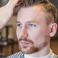 Стрижка мужская с укладкой