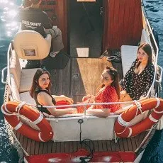 Прогулка на катере Счастливчик