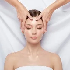 Массаж лица классический