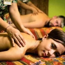 Массаж спины или стоп для пары