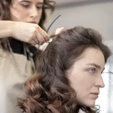 Стрижка женская с укладкой