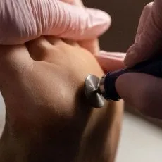 Мужской педикюр