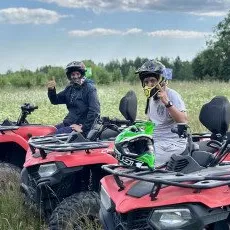 Катание на двух квадроциклах