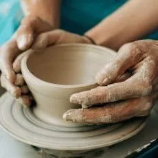 Свидание в гончарной студии 