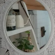 Мастер-класс по созданию украшения для зеркала в технике макраме