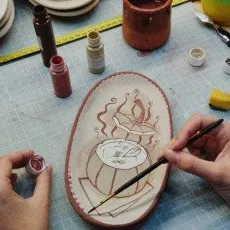 Роспись керамической тарелки