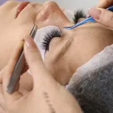 Ламинирование ресниц с окрашиванием и глубоким уходом