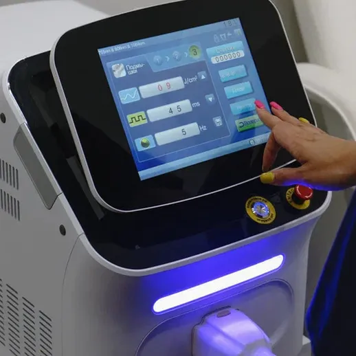 Использование современного оборудования для косметических процедур в клинике