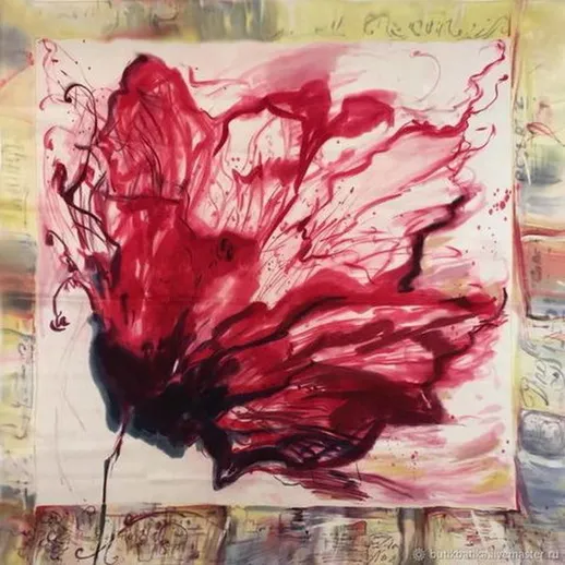 Яркая абстрактная картина цветка с красными и черными оттенками на светлом фоне