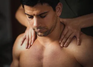 Секрет спортсмена - массаж от боли в мышцах