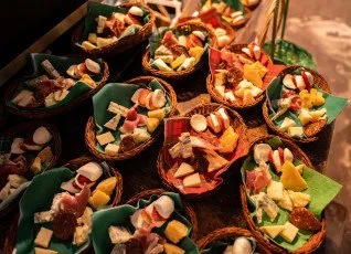 Сырная дегустация в составе группы 