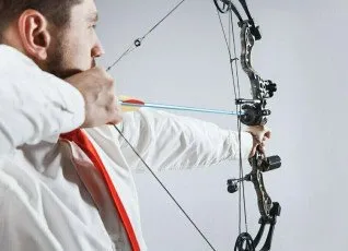 Стрельба из блочного лука