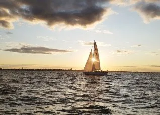 Прогулка на яхте 