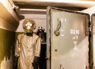 Экскурсия Спуск в подземное противоядерное убежище Петербурга