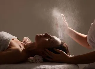 Атравматическая чистка лица