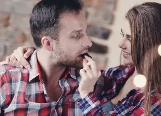 Дегустация ремесленного шоколада сыра и вина на двоих