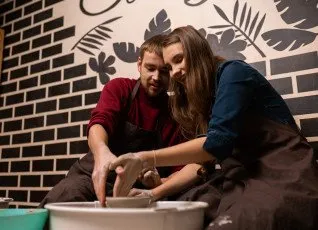 Свидание в гончарной мастерской