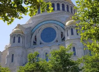 Экскурсия в Кронштадт с морской прогулкой по фортам