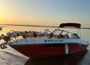 Романтическая прогулка/мероприятие по Казани на скоростном катере