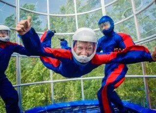 Полет в аэротрубе