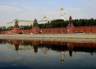 Прогулка на катере по Москва-реке Кремль