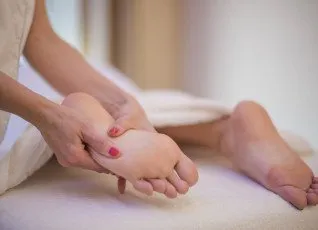 Foot массаж