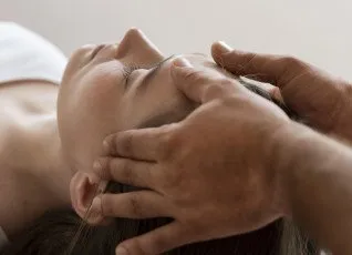 Массаж головы