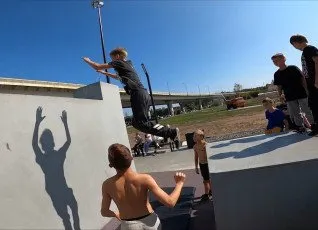 Тренировки по паркуру