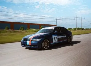 Заезд на спортивном авто BMW 330i