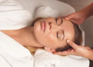 Массаж лица скульптурный