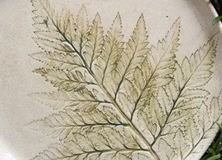 Мастер-класс по созданию тарелки с отпечатками