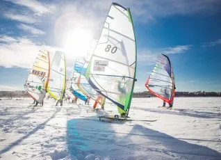 Зимний виндсерфинг
