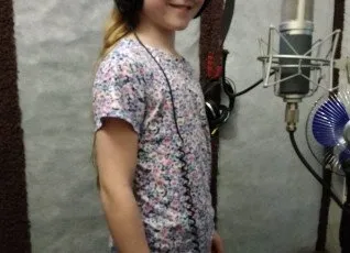 Запись песни детьми (1-2 песенки для детей от 5 до 10 лет)