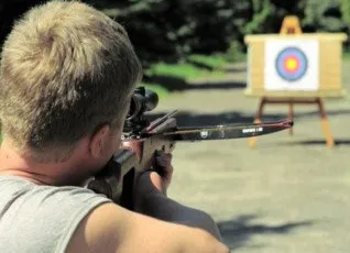 Стрельба из арбалета