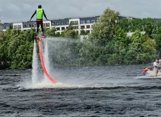 Полет на флайборде