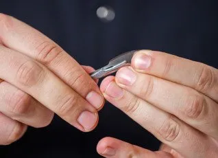 Мужской маникюр без покрытия