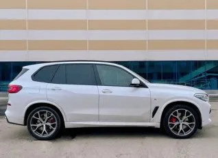 Прокат автомобиля BMW X5 (G05) xDrive 40i M-Sport Pro