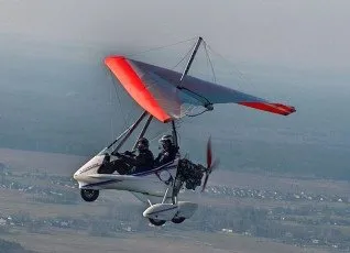 Полёт на дельталете