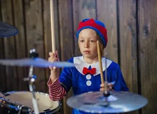 Индивидуальное занятие по игре на музыкальных инструментах 