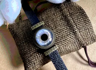 Аксессуар с фото радужки глаза