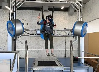 Виртуальный прыжок с парашютом