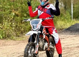 Заезд на Питбайке